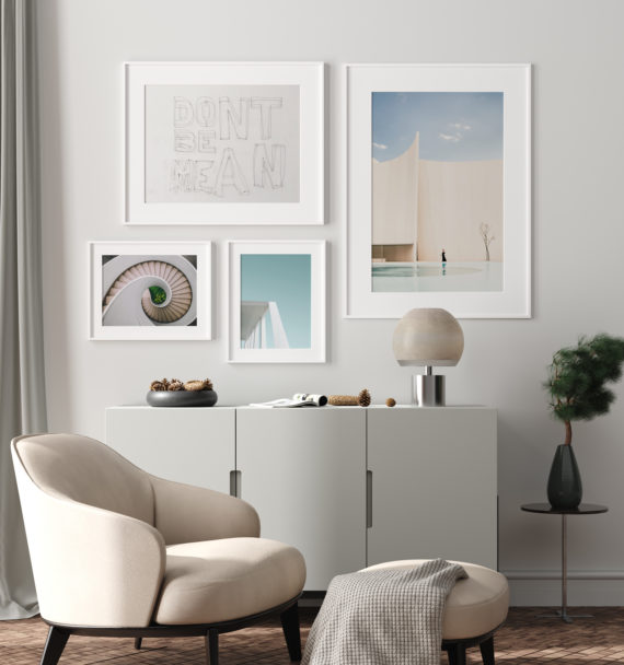 Plakat Don’t be mean; Schody, Prosta architecture; Kobiela w czerni