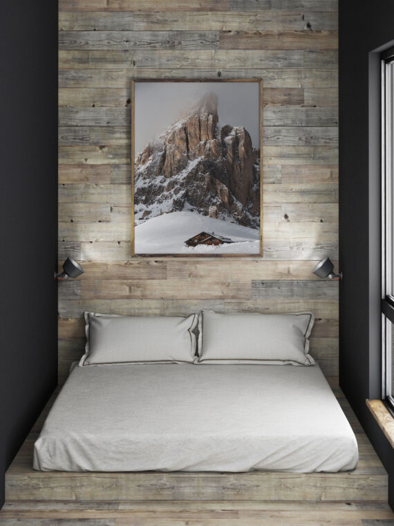 Zasypane schronisko na ścianie